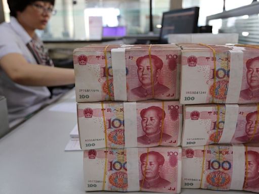 Sliding yen stirs fear of China yuan devaluation that could rock global markets