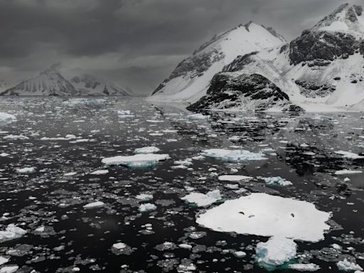‘Astonishing’ Antarctica heat wave sends temperatures 50 degrees above normal | CNN