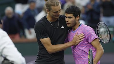 Zverev arrasa para pedir una revancha sin abejas a Alcaraz