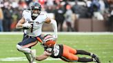 Cameron Mitchell gets Justin Fields by a foot on 4th down, starting Browns rally by Bears