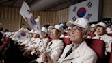 South Korea slams North Korea’s fresh trash balloon launches and threatens loudspeaker broadcasts