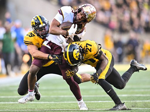 Iowa defensive leaders discuss prep for final Hawkeye seasons