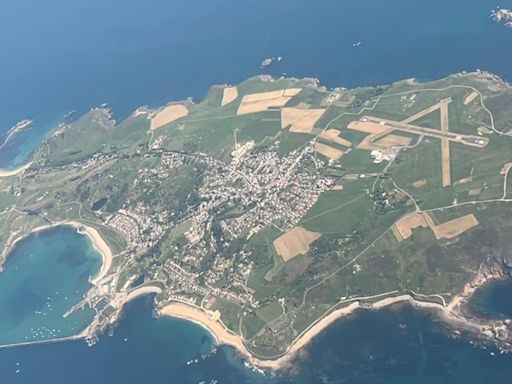 Runway u-turn 'devastates' Alderney businesses