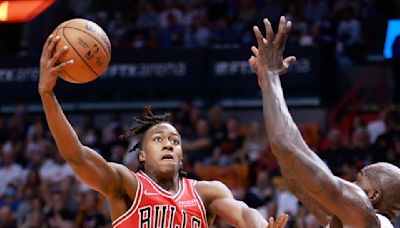 Ayo Dosunmu is quietly becoming a star for the Chicago Bulls