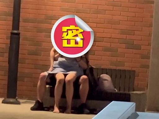 基隆港微笑步道上演活春宮！情侶忘情相擁、愛撫 男下女上嘿咻畫面曝