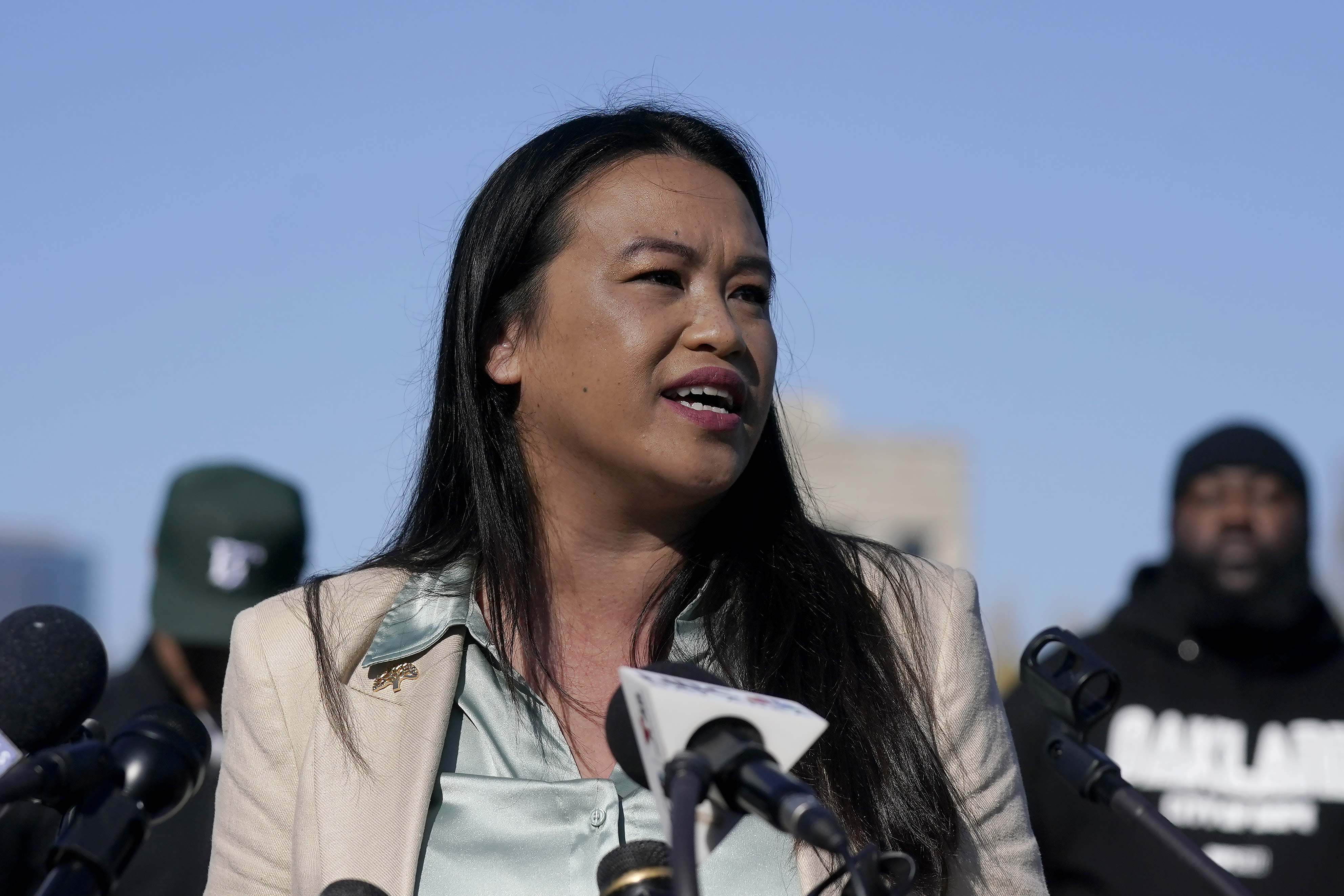 FBI raids home of embattled Oakland Mayor Sheng Thao