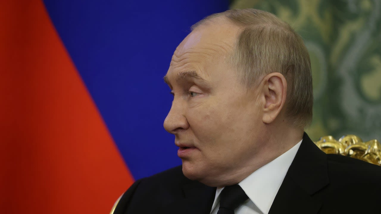 Putin ready for Ukraine ceasefire along current battle lines: report