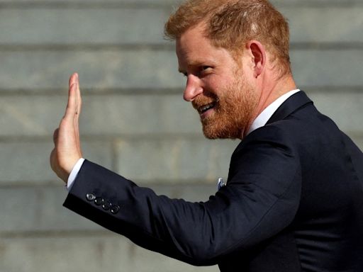 Prince Harry clearly 'not trying' to be working royal, instead 'angry and frustrated' because...