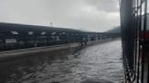 ¡PRECAUCIÓN! Paradero Indios Verdes inundado hoy por fuertes lluvias en CDMX y Edomex