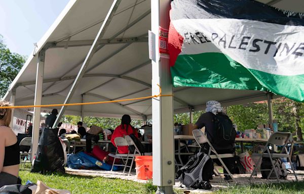 Group of University of Kansas students set up campus camp to protest ongoing war