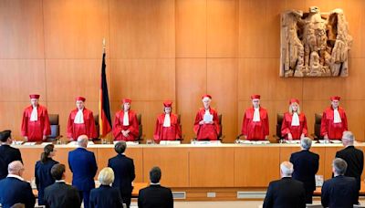 Top German court faults part of a plan to solve the country’s problem of too many lawmakers