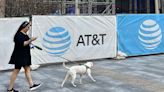 New wireless subscribers boost earnings for Dallas-based AT&T