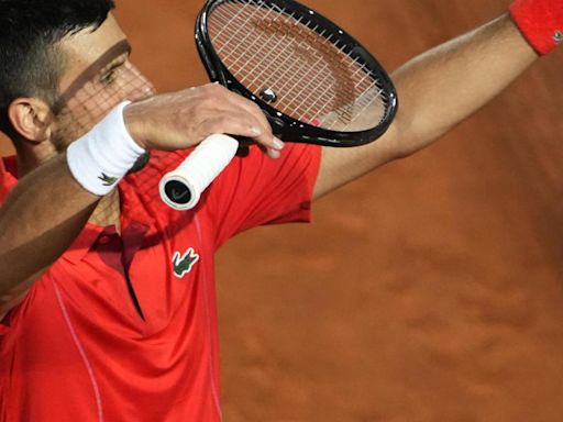 La organización de Roma aclara el estado de salud de Djokovic tras el botellazo y habla de "accidente"