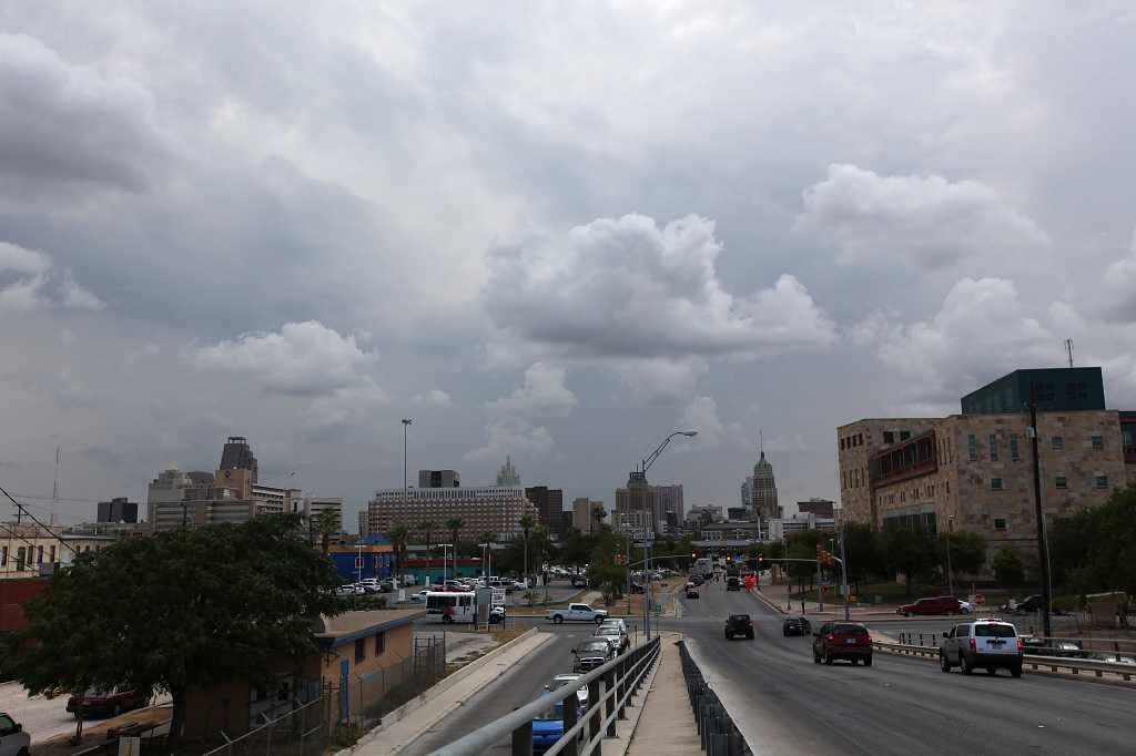 Severe weather storm threat continues in San Antonio