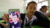 Duelo y preguntas en Tailandia por repentina muerte del niño de la cueva