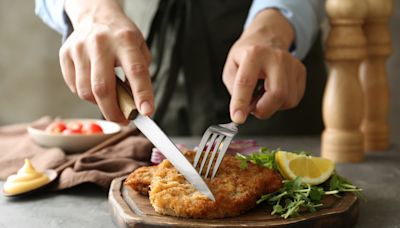 La milanesa de pollo perfecta, descubre los consejos para dejarla muy crujiente