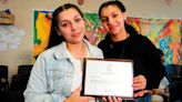 Las hermanas que cursan el CBC en el Barrio Mugica y sueñan con ser las primeras universitarias de su familia