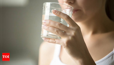 Warm water vs cold water: Which is best for weight loss - Times of India