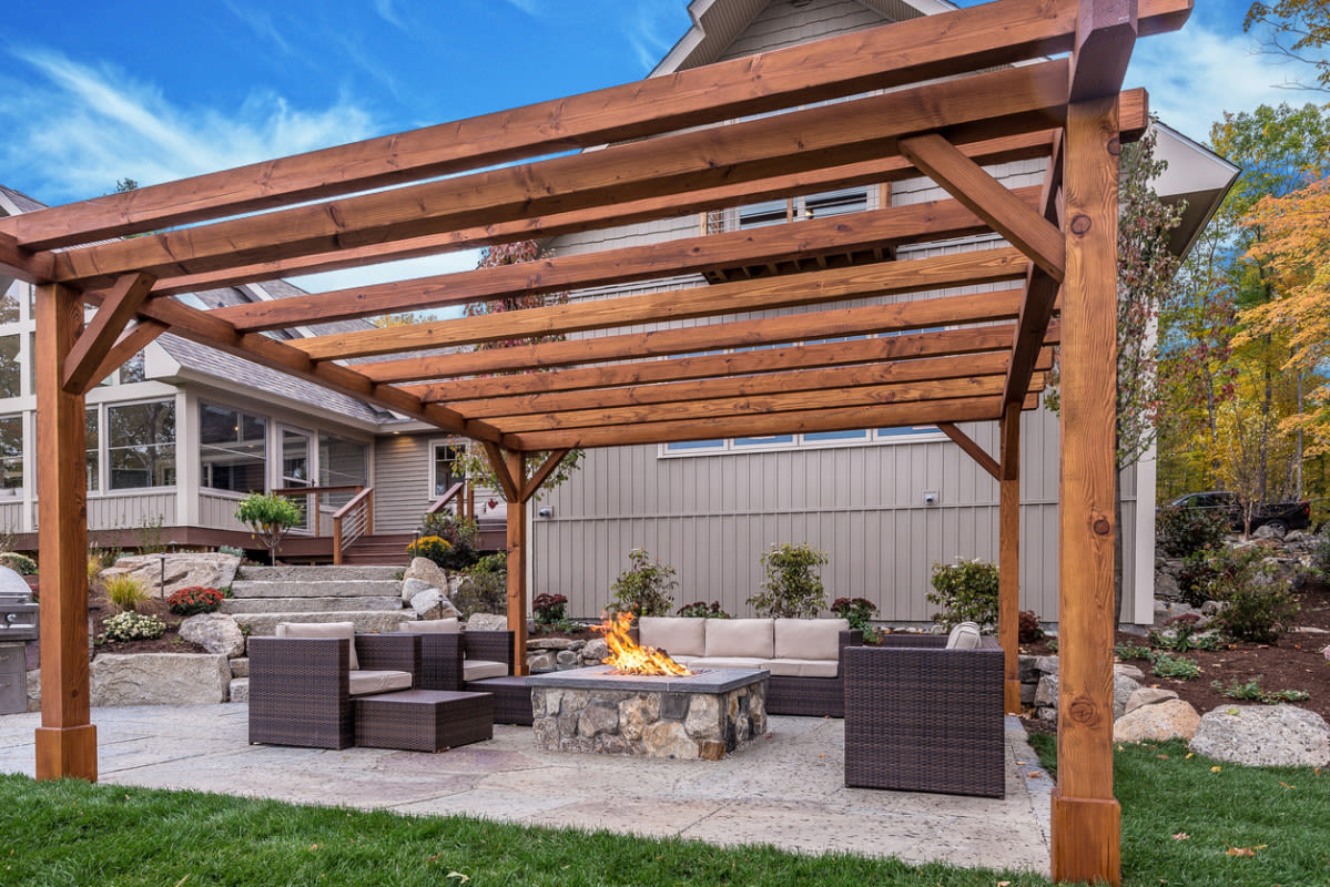 35 Fire Pit Ideas to Completely Transform Your Outdoor Space