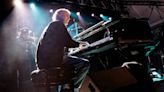 At Lexington show, Bruce Hornsby will revisit favorite early work (not that one)