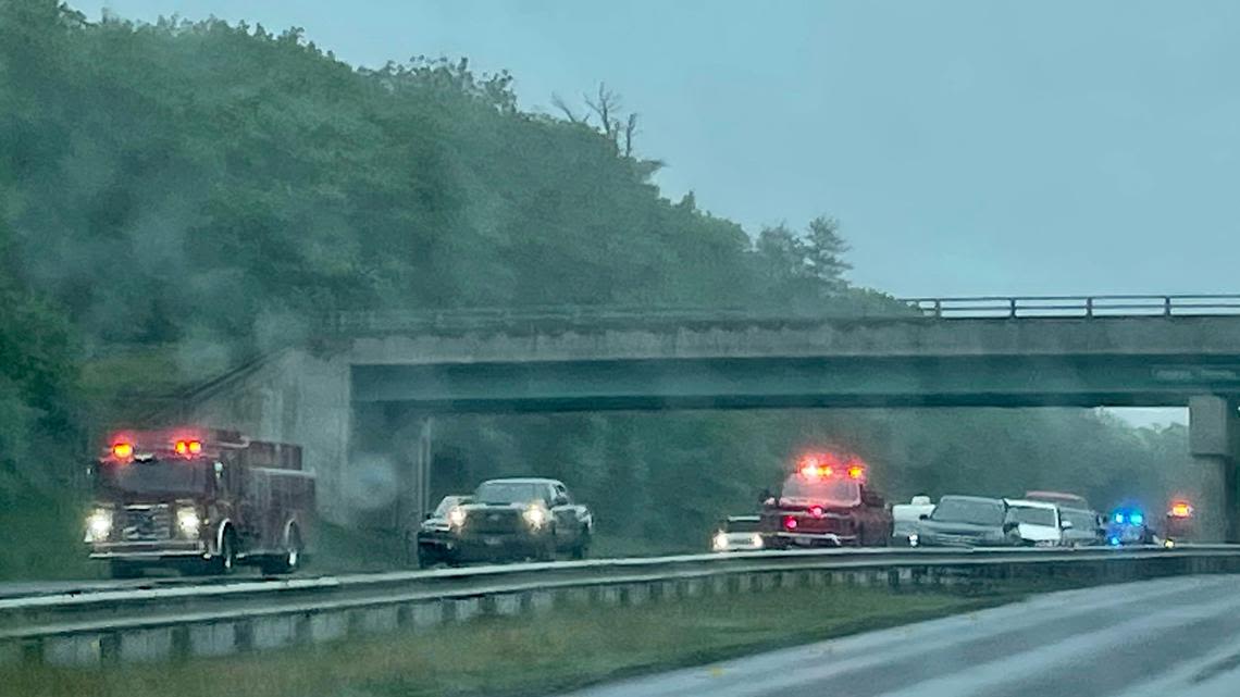 Emergency officials respond to Maine Turnpike crash in Wells