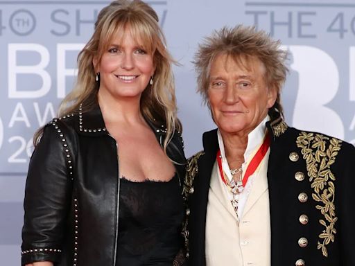 Así celebró Rod Stewart 25 años de amor con su esposa Penny Lancaster