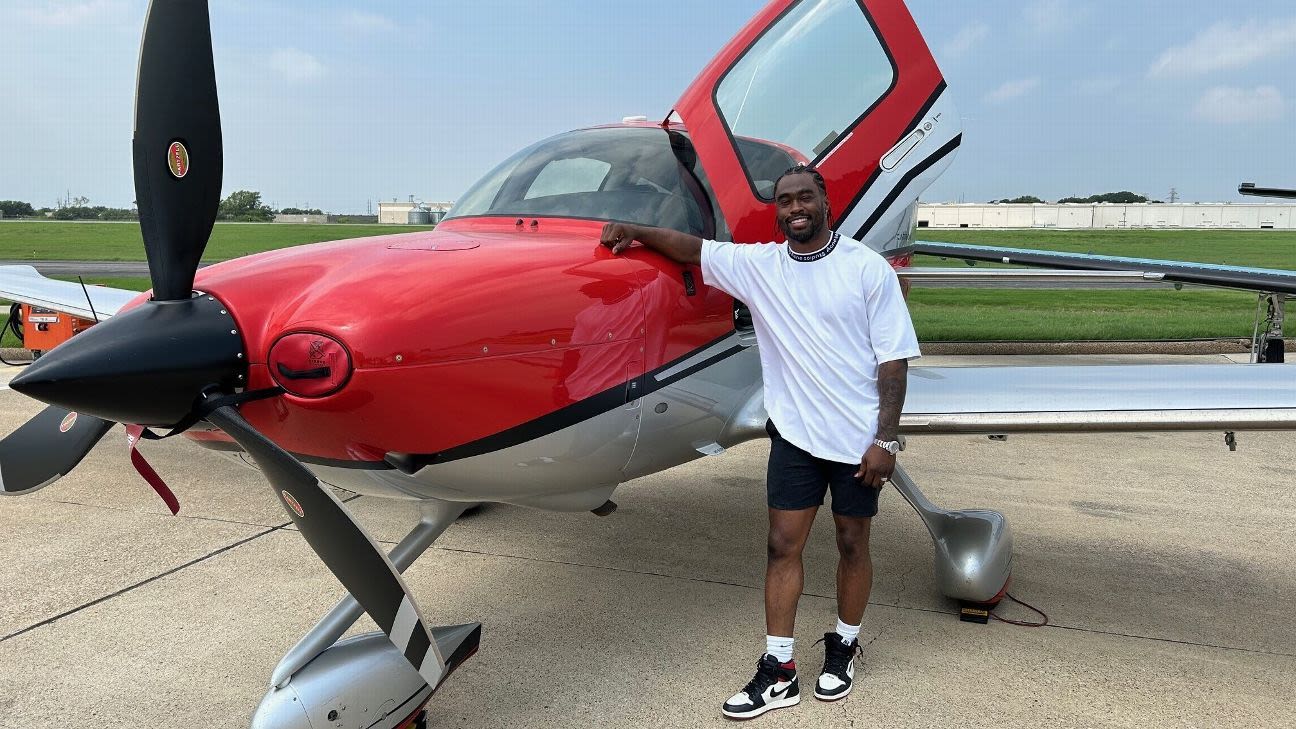 'Got in the air, I fell in love': Inside Brandin Cooks' unique hobby of piloting his own plane