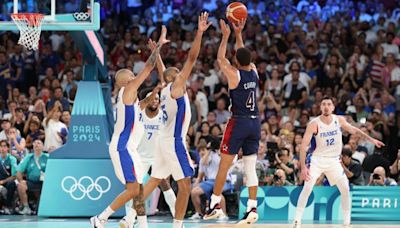 Steph Curry grabs his gold medal: Guard's Olympic heroics unlike anything the game has ever seen | Sporting News