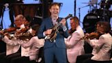 Review: Singing and rambling, Chris Thile calls for 'Attention!' with his shape-shifting mandolin