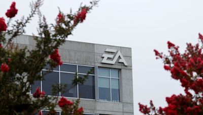 Electronic Arts forecasts upbeat second-quarter bookings on 'College Football' strength