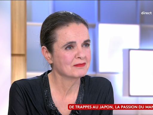 Amélie Nothomb : Son corps abîmé par son travail, "cela fait 35 ans que 9 heures par jour..." (VIDEO)