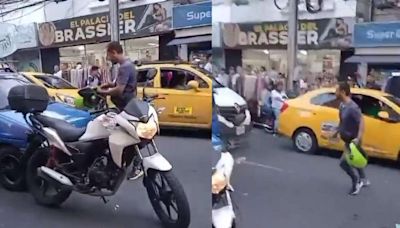 Escena viral de motociclista que armó en pelea y acabó 'muerto' del susto quedó bajo lupa