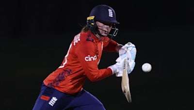 Women's T20 World Cup: Danni Wyatt-Hodge helps power England warm-up win over New Zealand