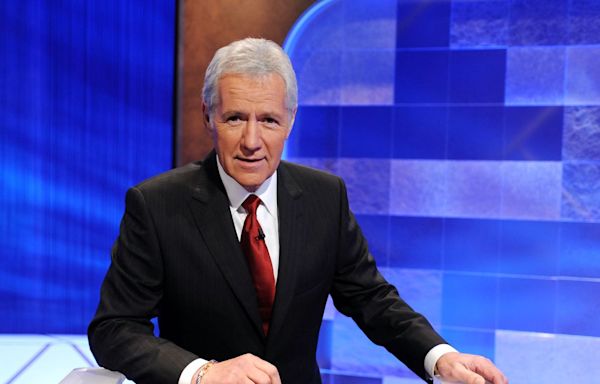 'Jeopardy! Fans Are "Crying" After Learning How Late Host Alex Trebek Will Be Immortalized