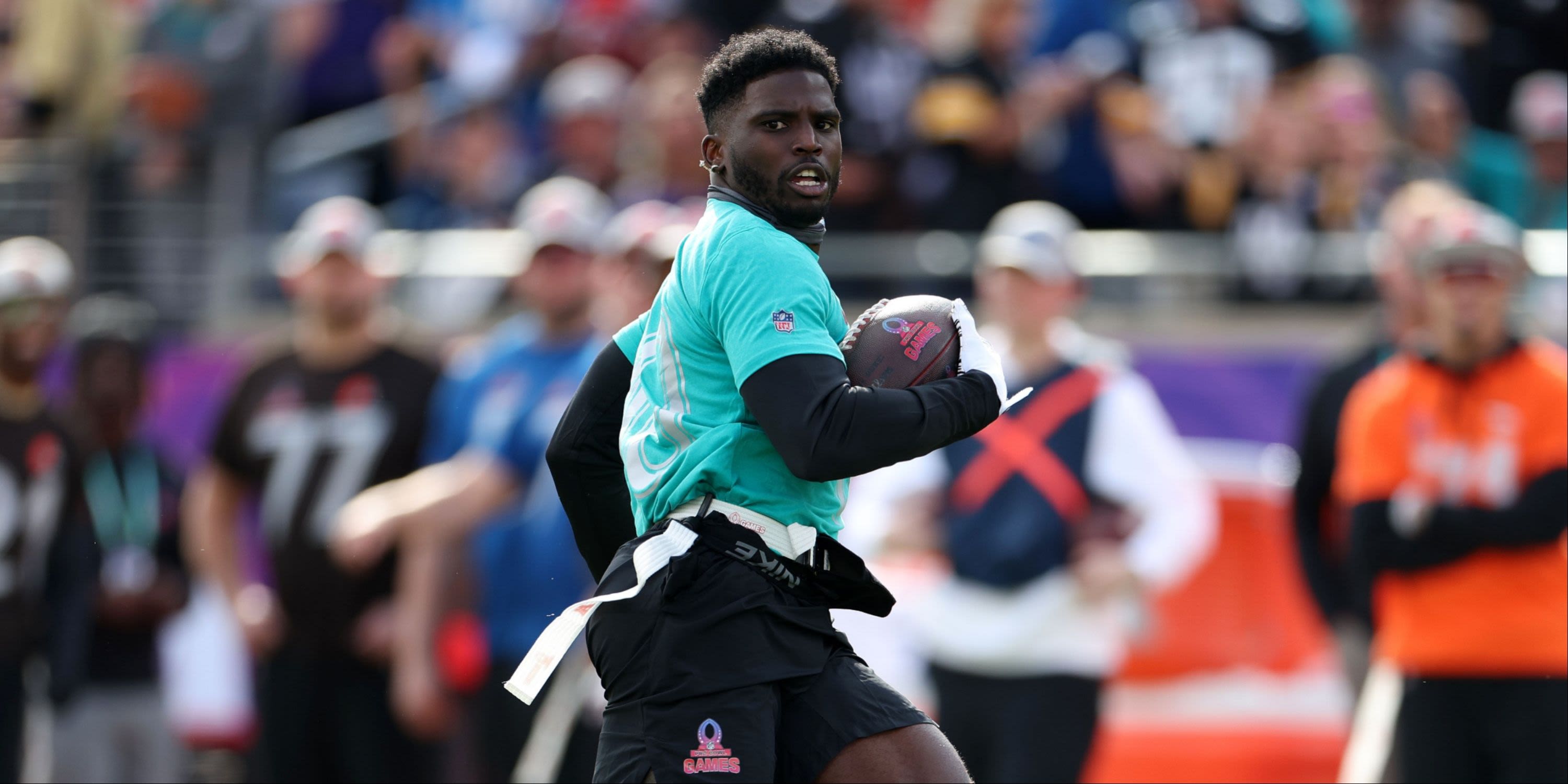 WATCH: Dolphins Tyreek Hill Gets Juked At Youth Camp