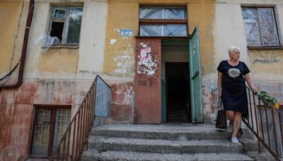 Ukrainians with windows shattered by war get cheaper, safer refits