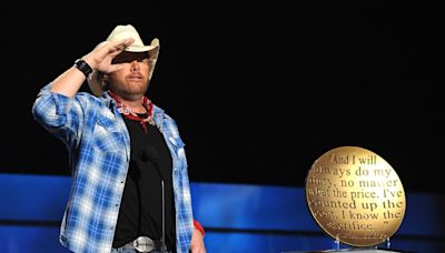 Toby Keith’s Smash Soars More Than 400% In Sales Around The Fourth Of July