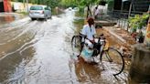 Heavy rain causes waterlogging, residents suffer