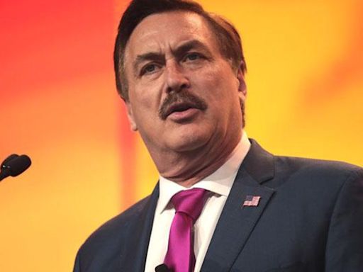 'Must be broke': Mike Lindell drops seized cell phone lawsuit against Justice department
