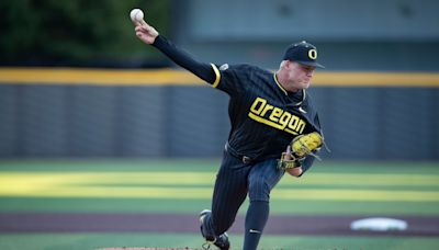 Brock Moore, Bryce Boettcher help Oregon baseball to midweek win over Oregon State Beavers