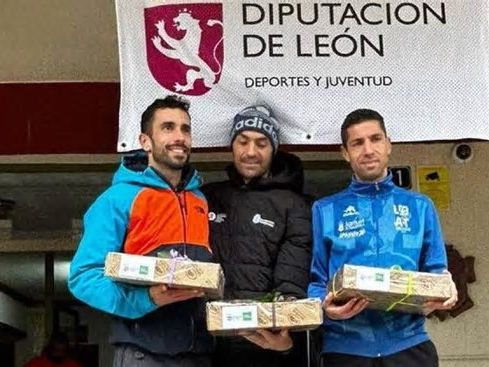 Alejandro Martínez y Raquel Fernández se apuntan la Carrera de Pascua de Cacabelos