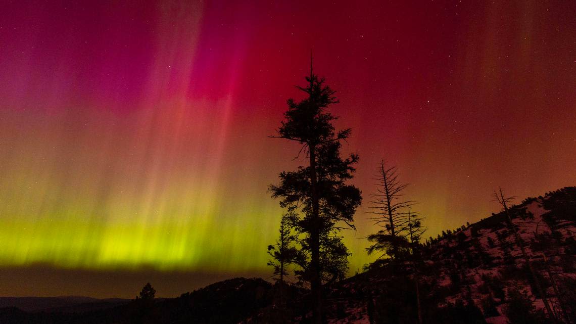 The northern lights dazzled Idaho skygazers. See photos from Boise and beyond