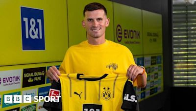 Pascal Gross: Dortmund sign Brighton midfielder for undisclosed fee