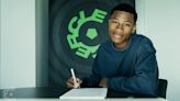 Malamine Efekele's loan to Cercle Bruges is extended