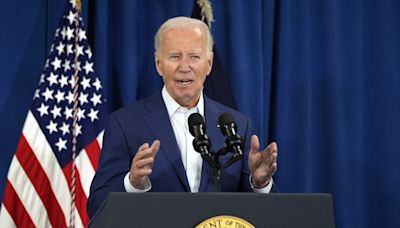 Biden appeals for "unity" after attempted Trump assassination