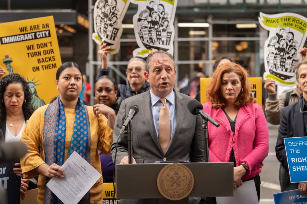 NYC bungled shelter-stay limits for migrant families, says Comptroller Brad Lander