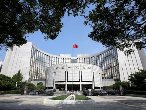 China's bond market rattled as central bank squares off with bond bulls