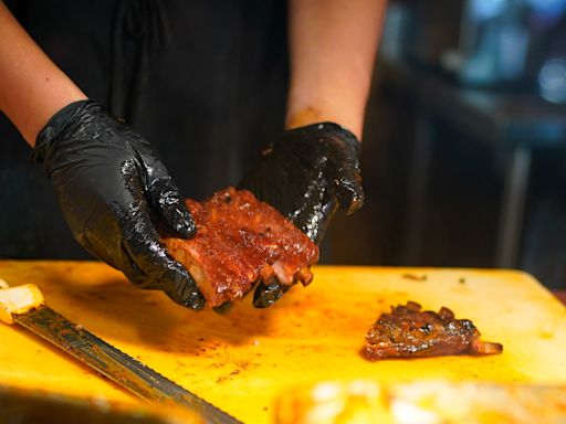 Carne ahumada en una parrilla de Houston: cuánto cuesta comer un asado en una auténtica barbacoa texana