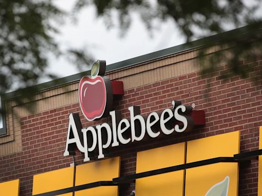 Applebee's to Close Several Locations in 2024 - Will Your New Jersey or Pennsylvania Restaurant Close?