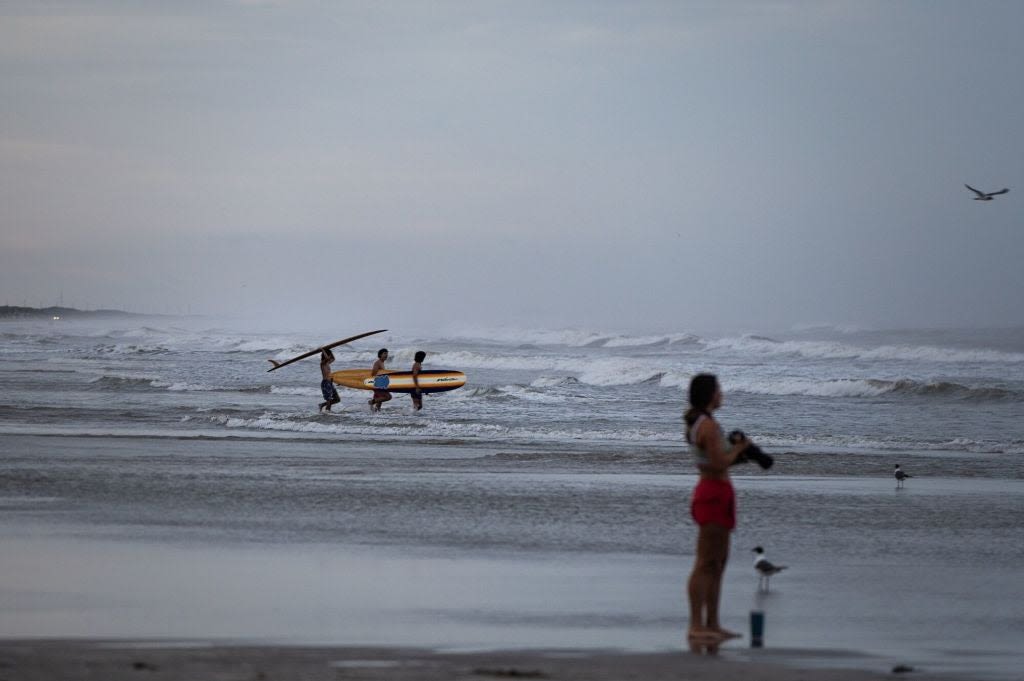 Rip current threat increases along Gulf of Mexico beaches as Beryl's swell reaches shore
